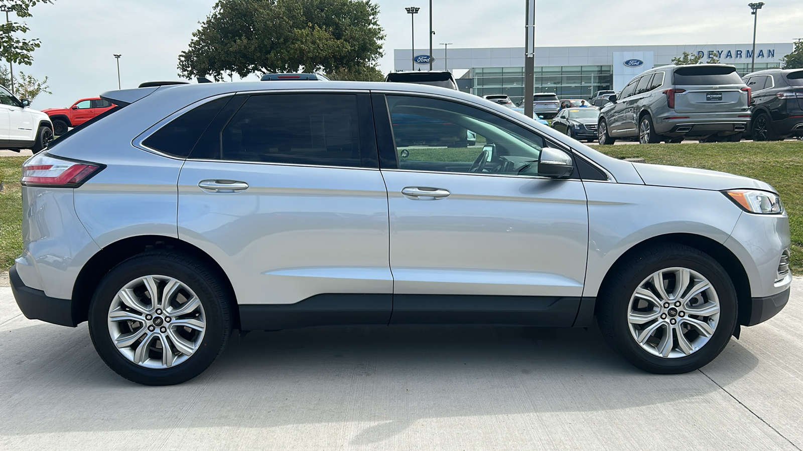 2023 Ford Edge Titanium 2