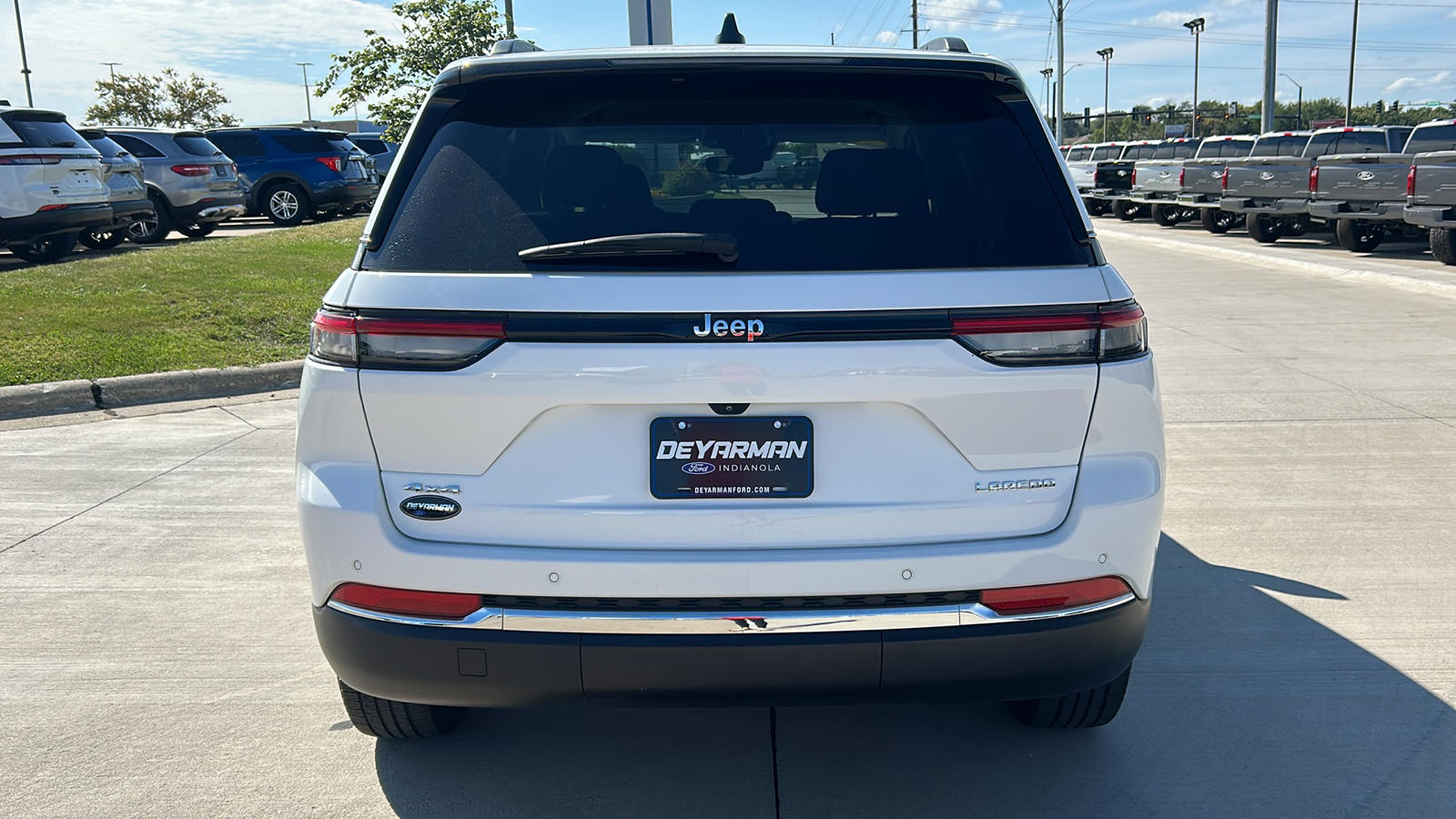 2022 Jeep Grand Cherokee Laredo 4