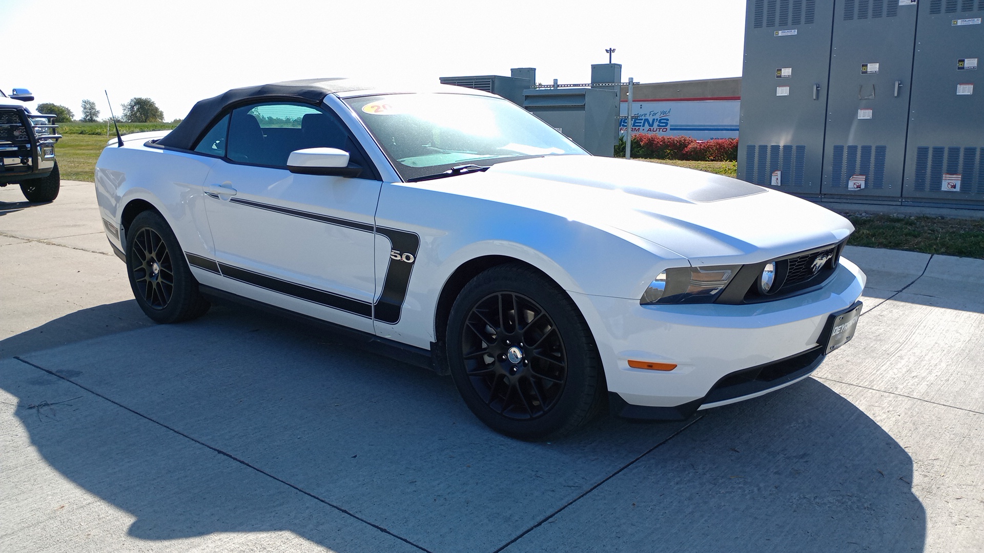 2012 Ford Mustang GT 1