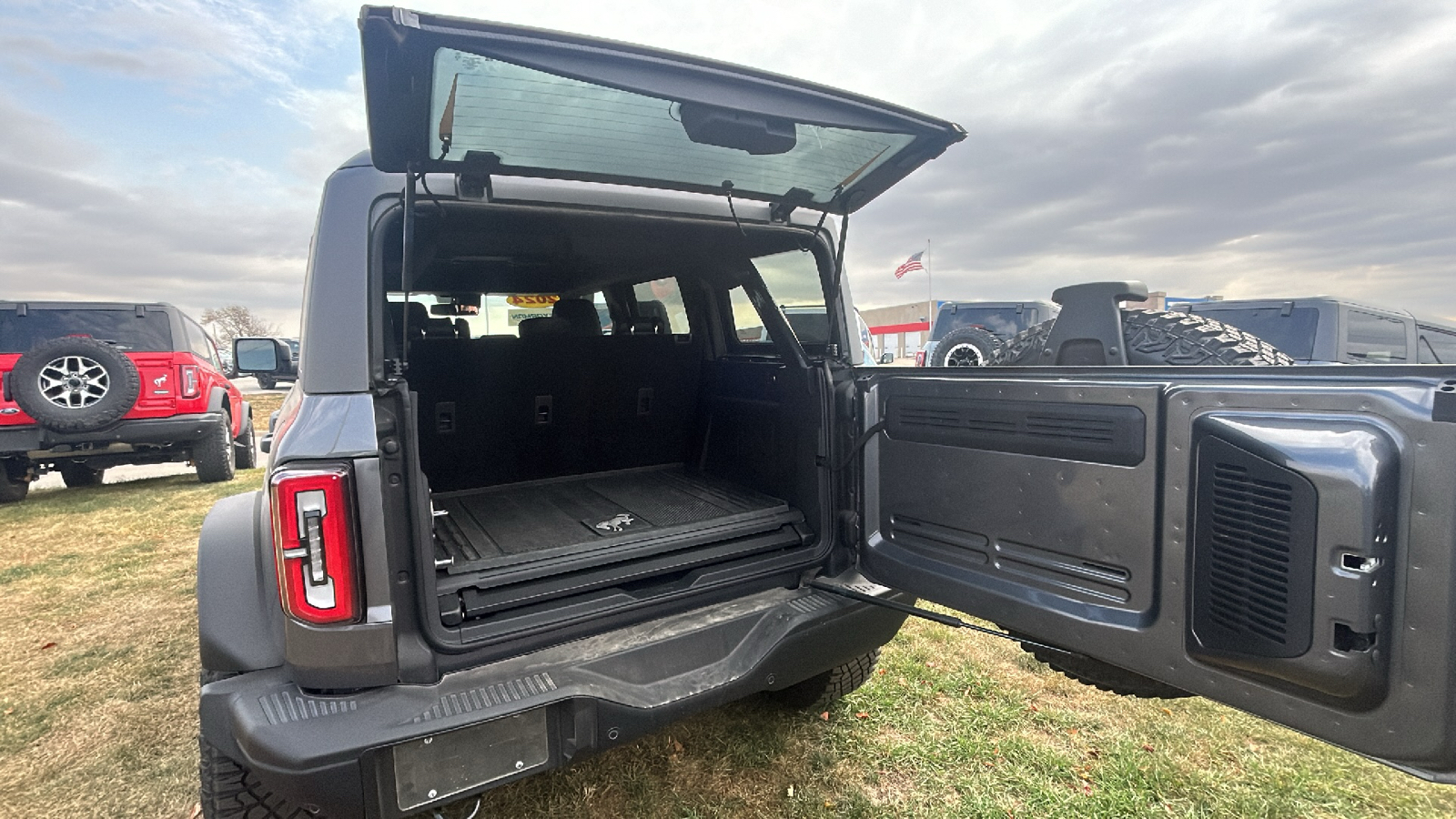 2024 Ford Bronco Everglades 26