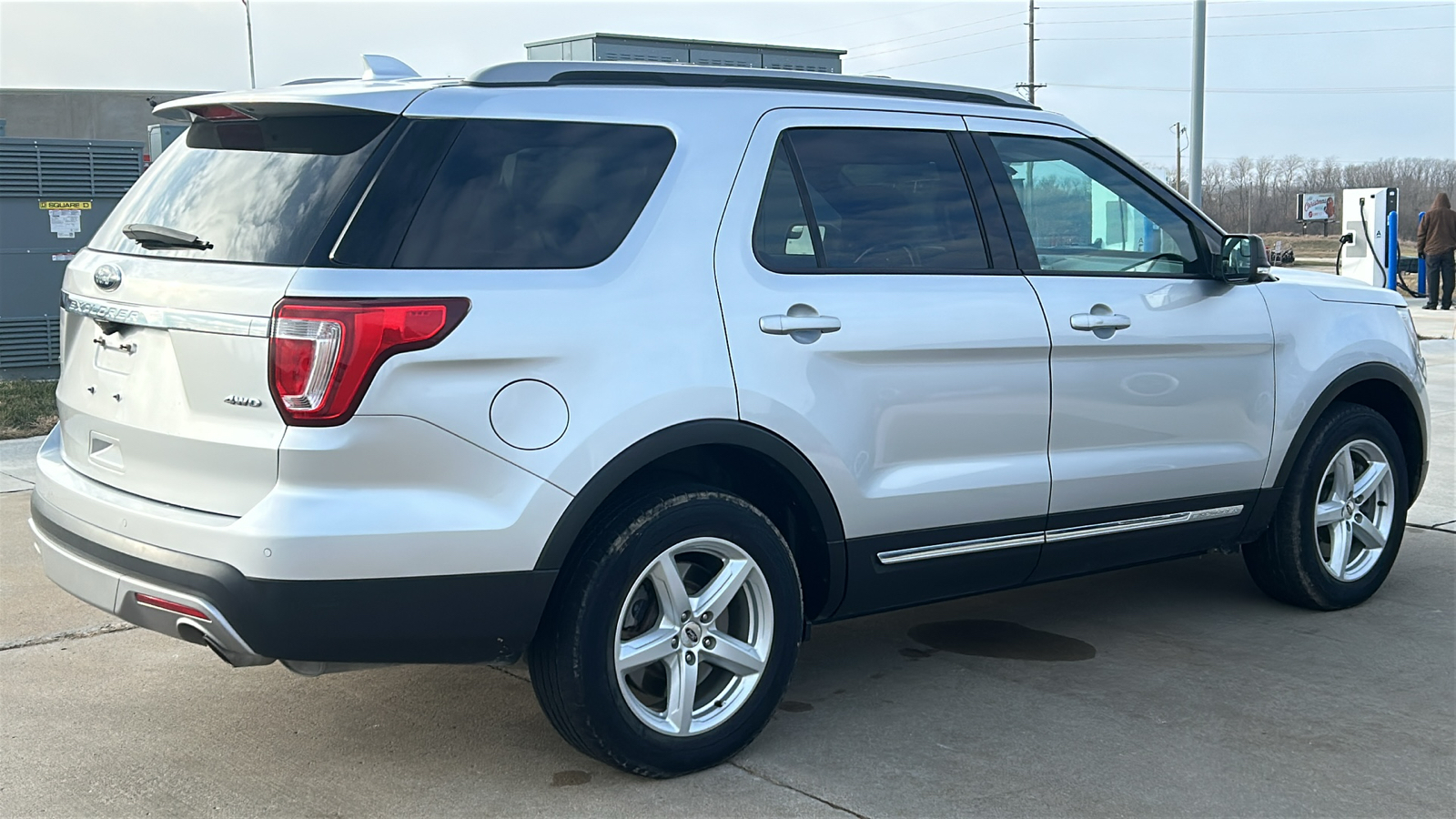 2017 Ford Explorer XLT 3