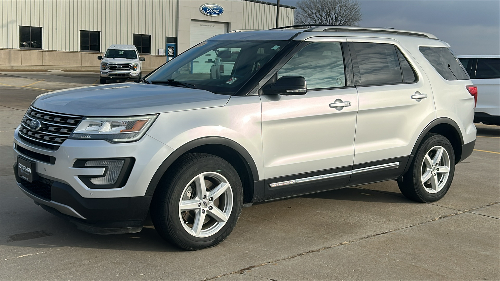 2017 Ford Explorer XLT 7