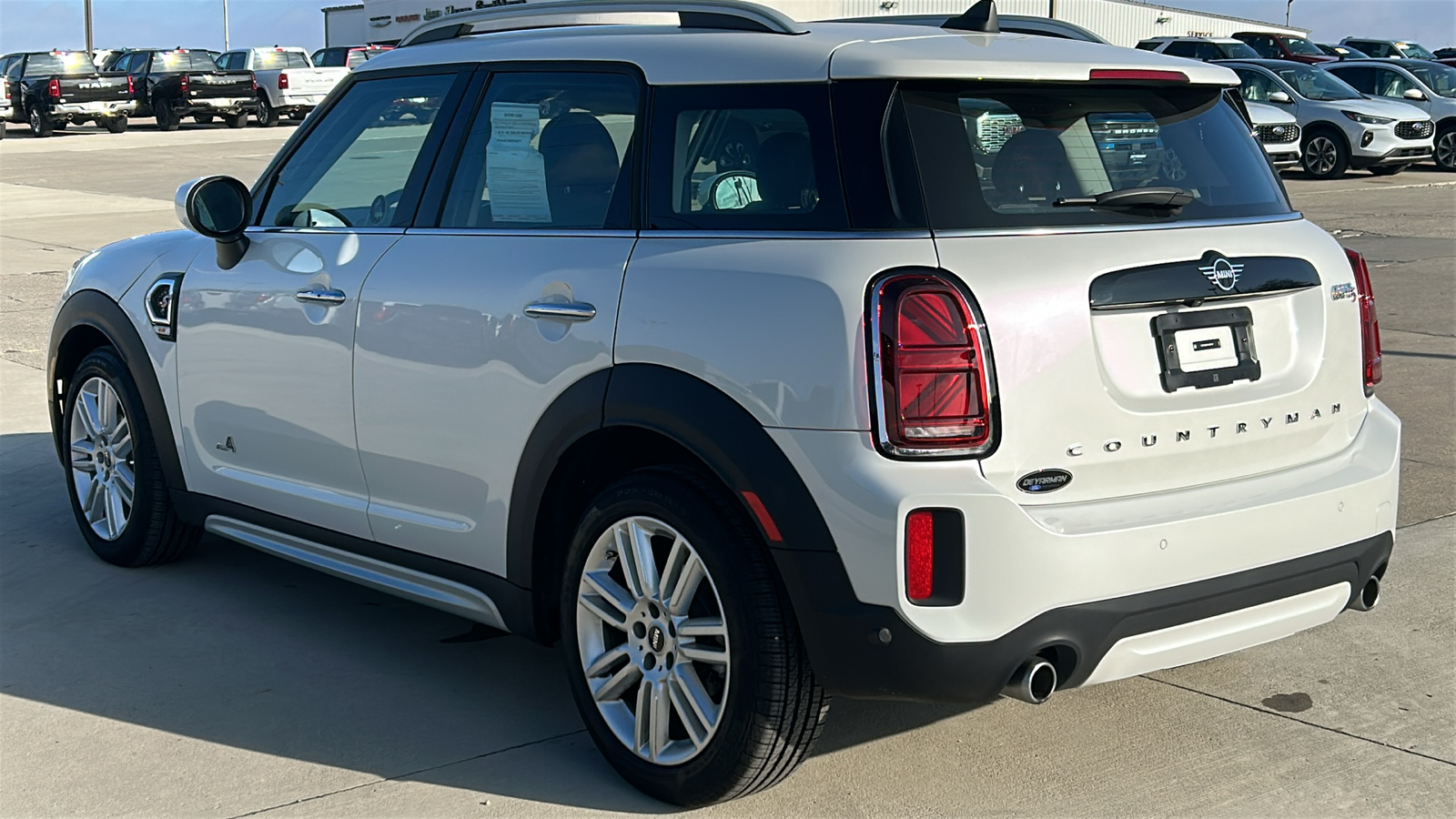 2024 MINI Cooper S Countryman Signature 5