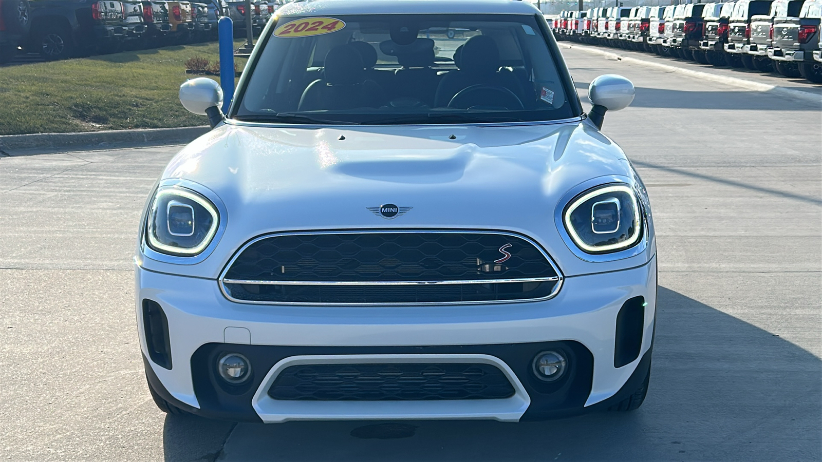 2024 MINI Cooper S Countryman Signature 8