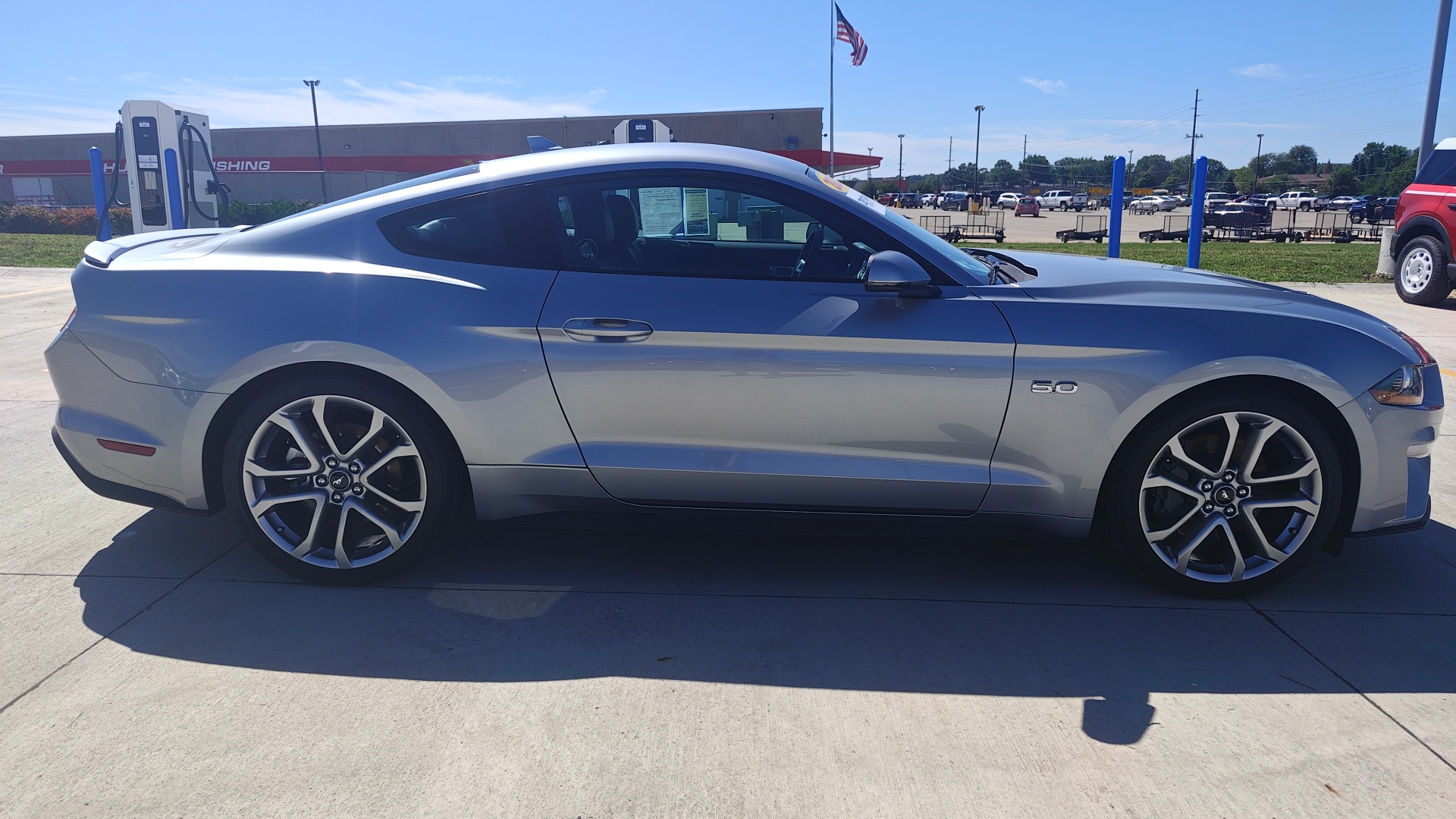 2022 Ford Mustang GT Premium 2