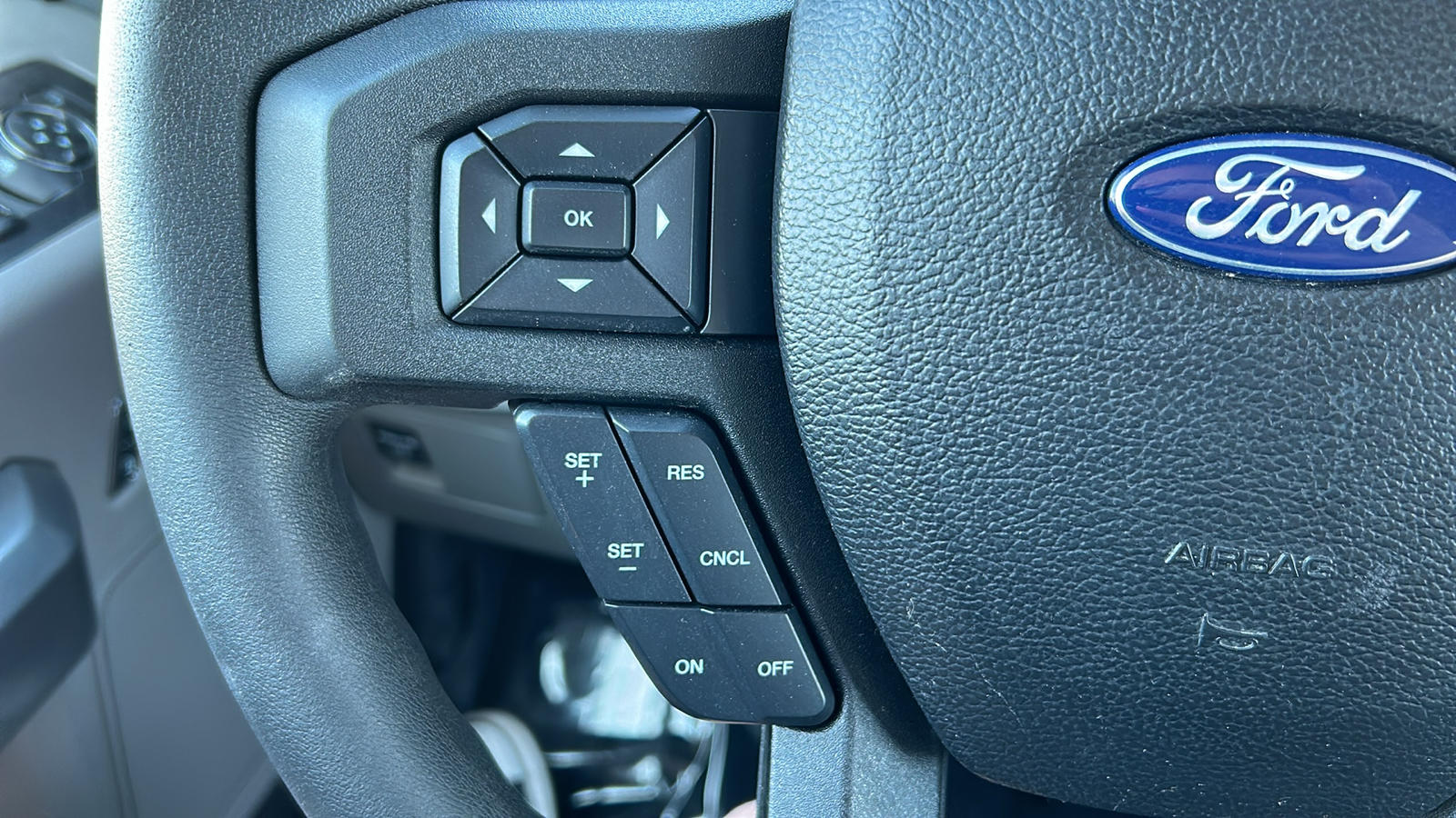 2018 Ford F-150 XLT 22
