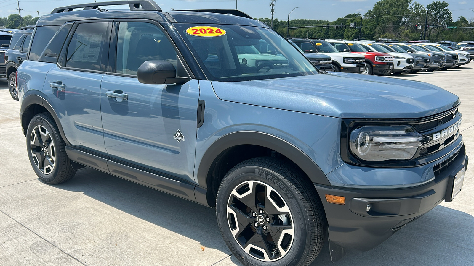 2024 Ford Bronco Sport Outer Banks 1