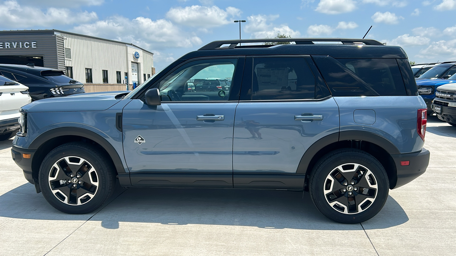 2024 Ford Bronco Sport Outer Banks 6