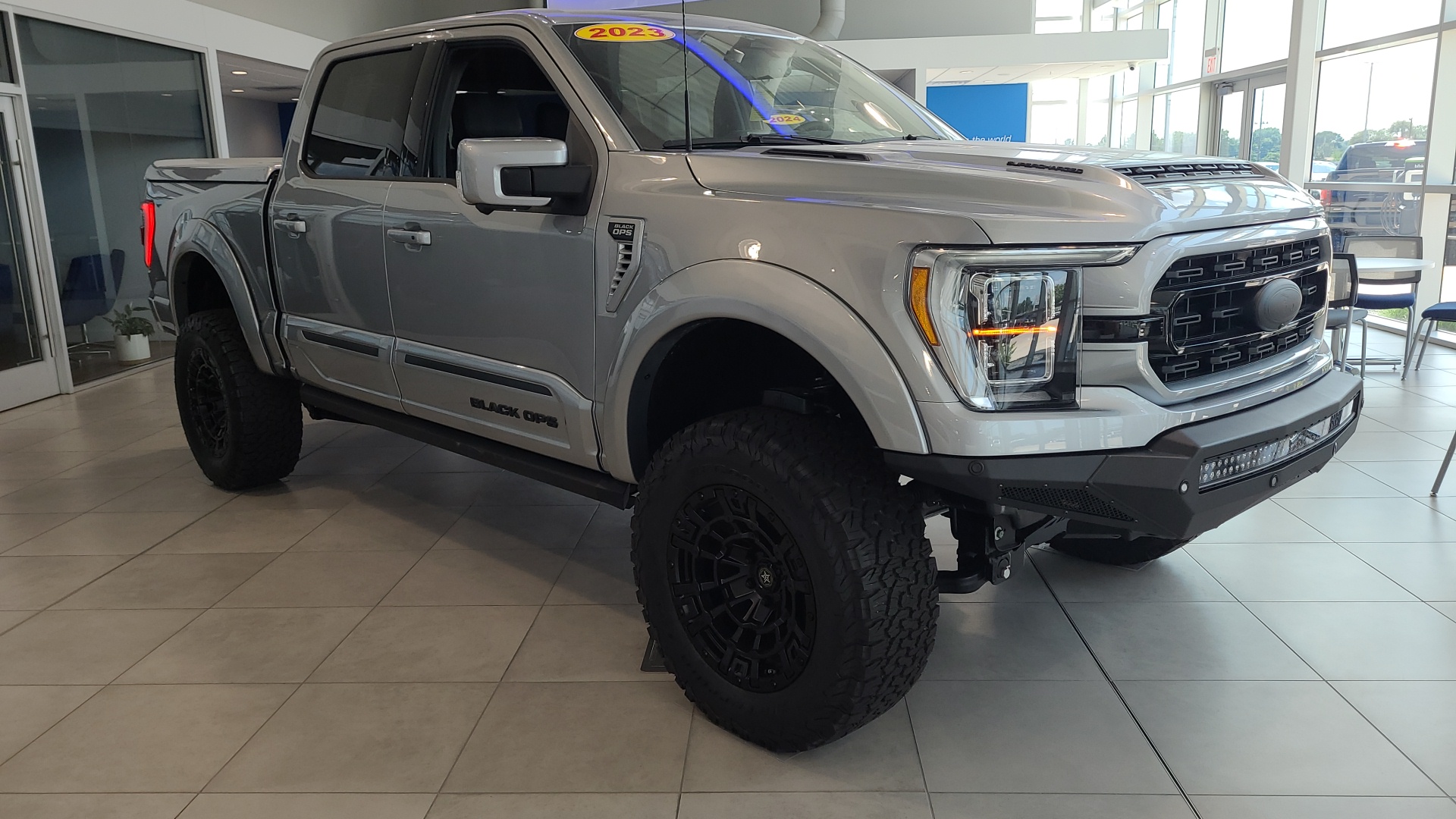 2023 Ford F-150 Lariat 1