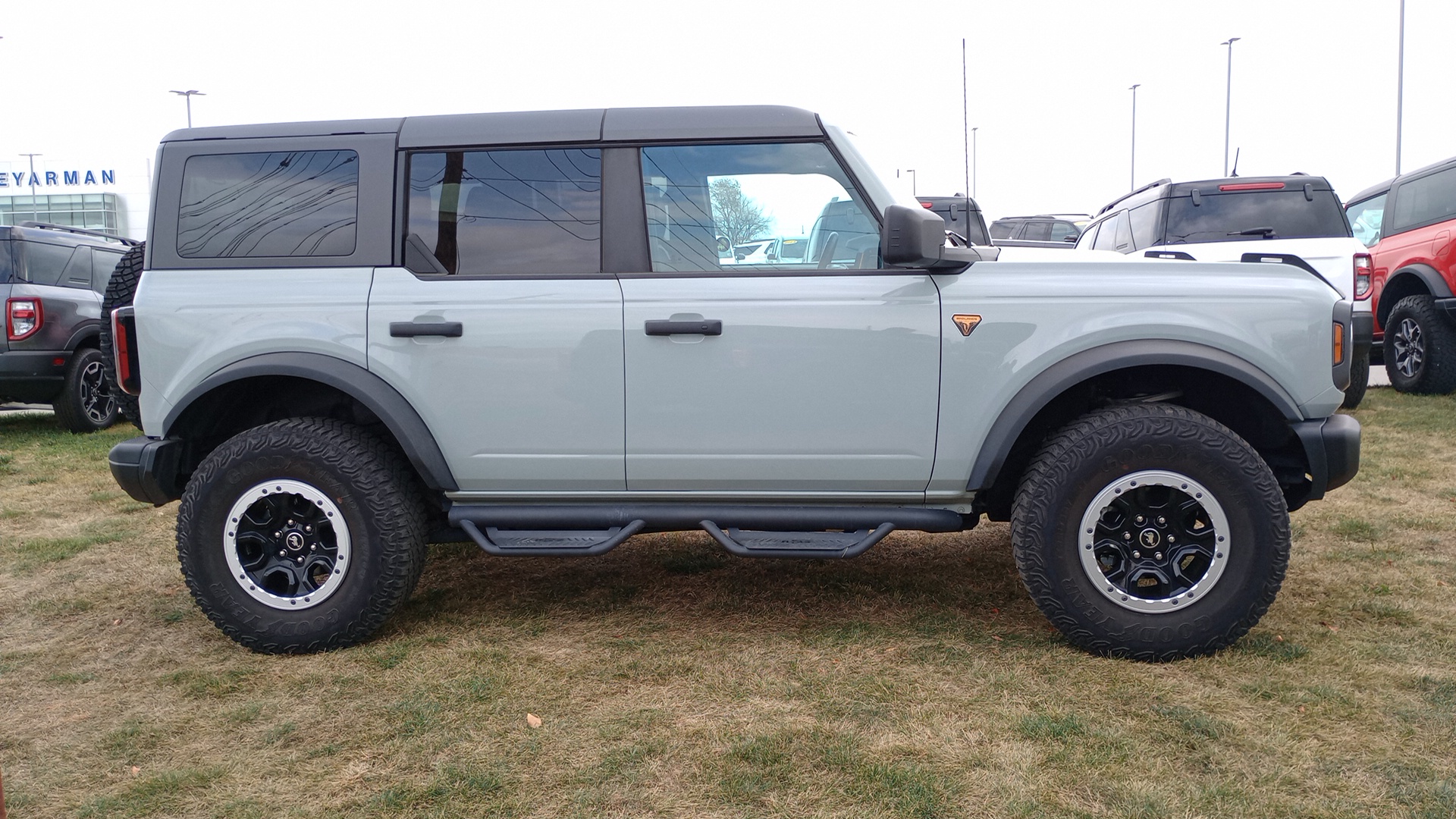 2023 Ford Bronco Badlands 2