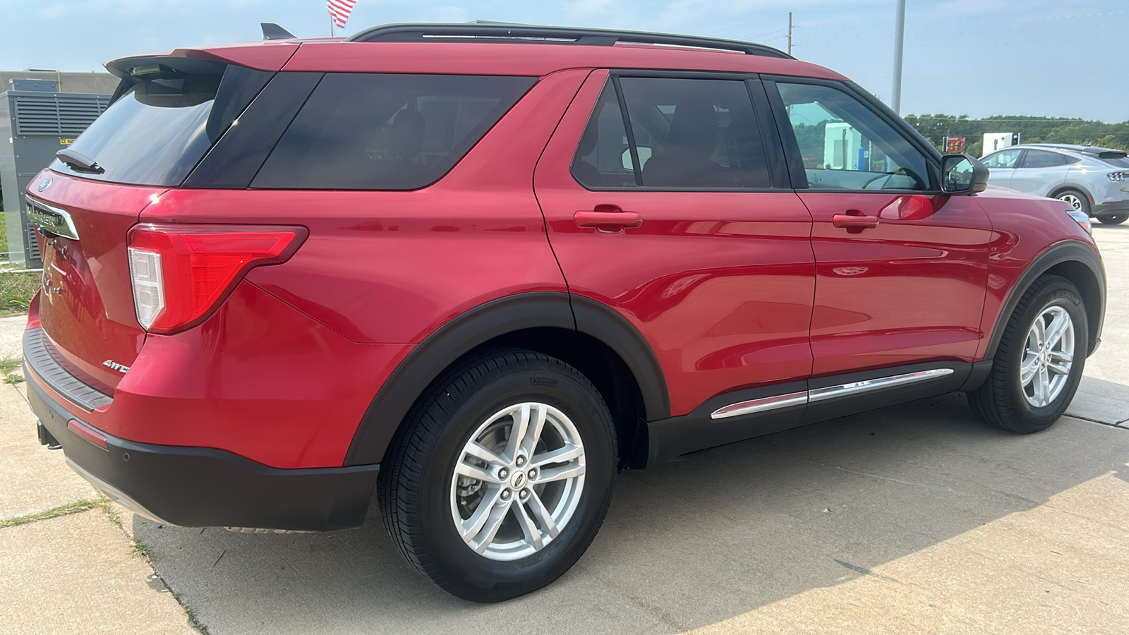 2022 Ford Explorer XLT 3