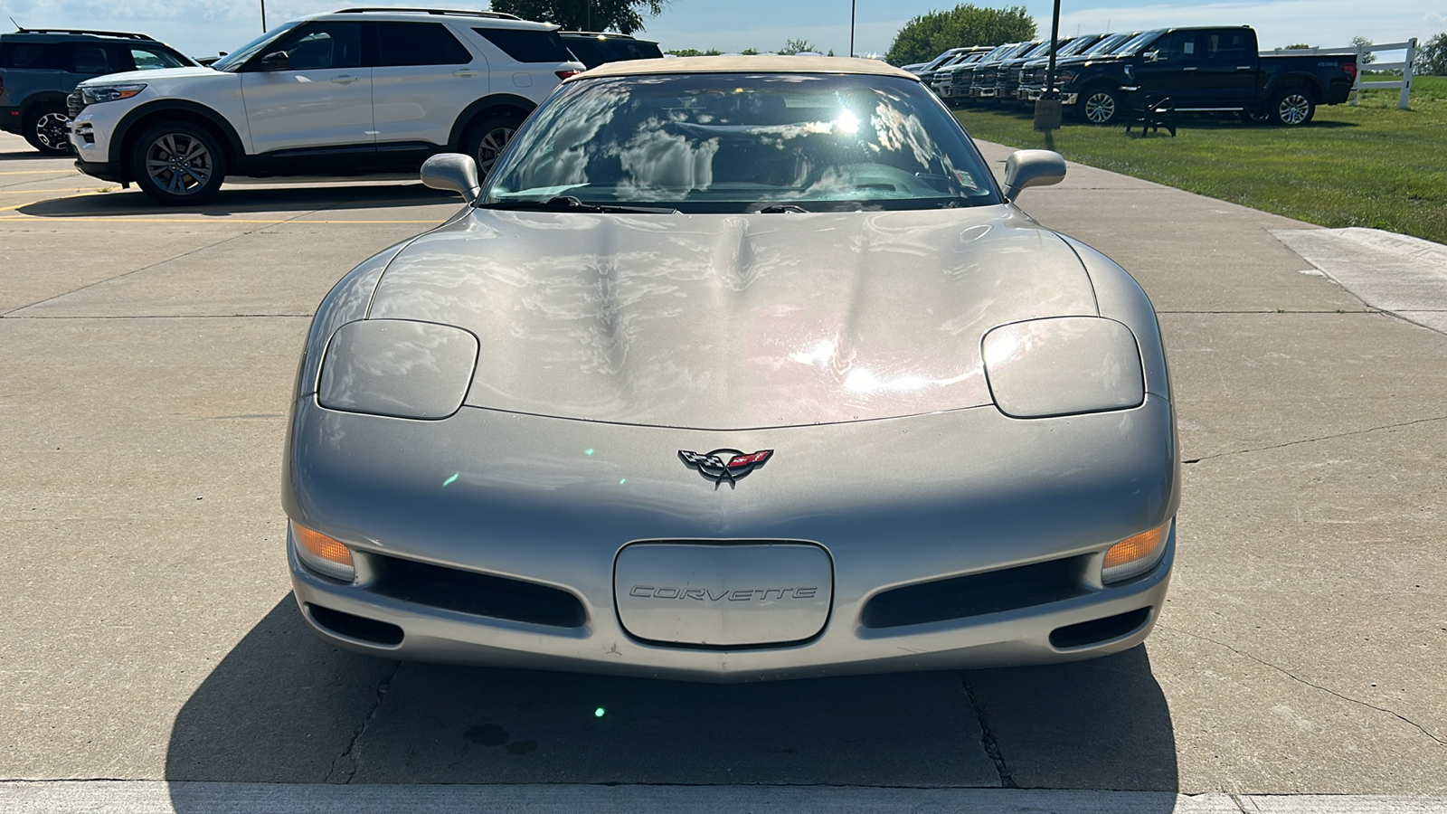 1999 Chevrolet Corvette Base 8