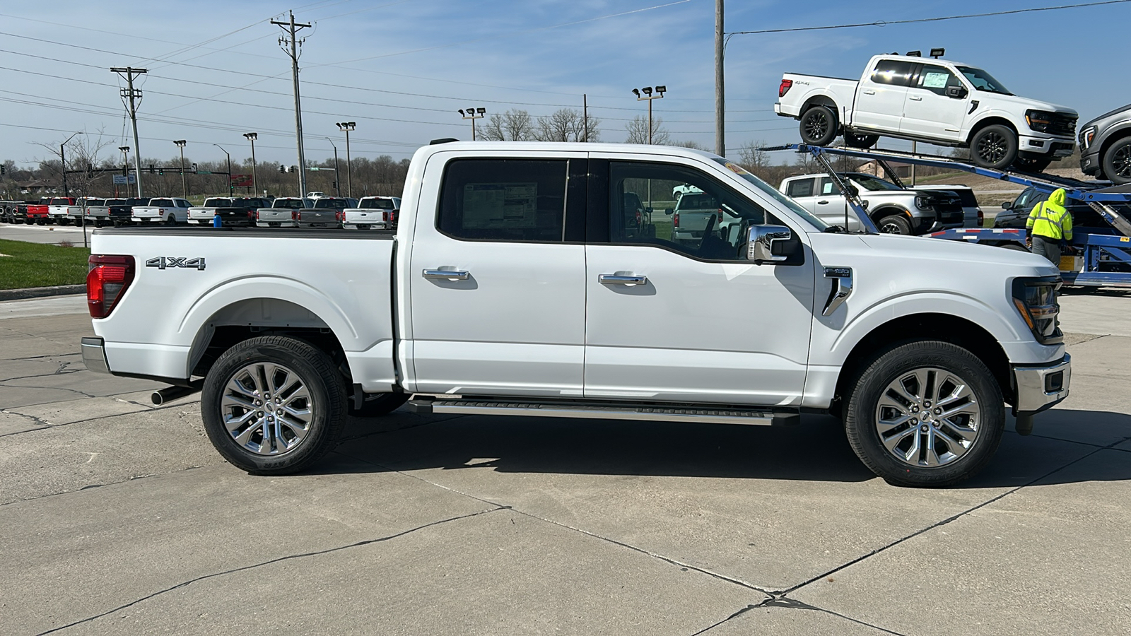 2024 Ford F-150 XLT 2