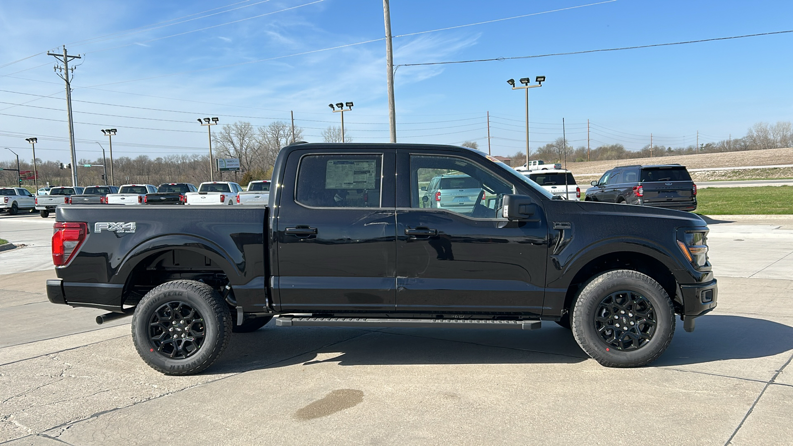 2024 Ford F-150 XLT 2