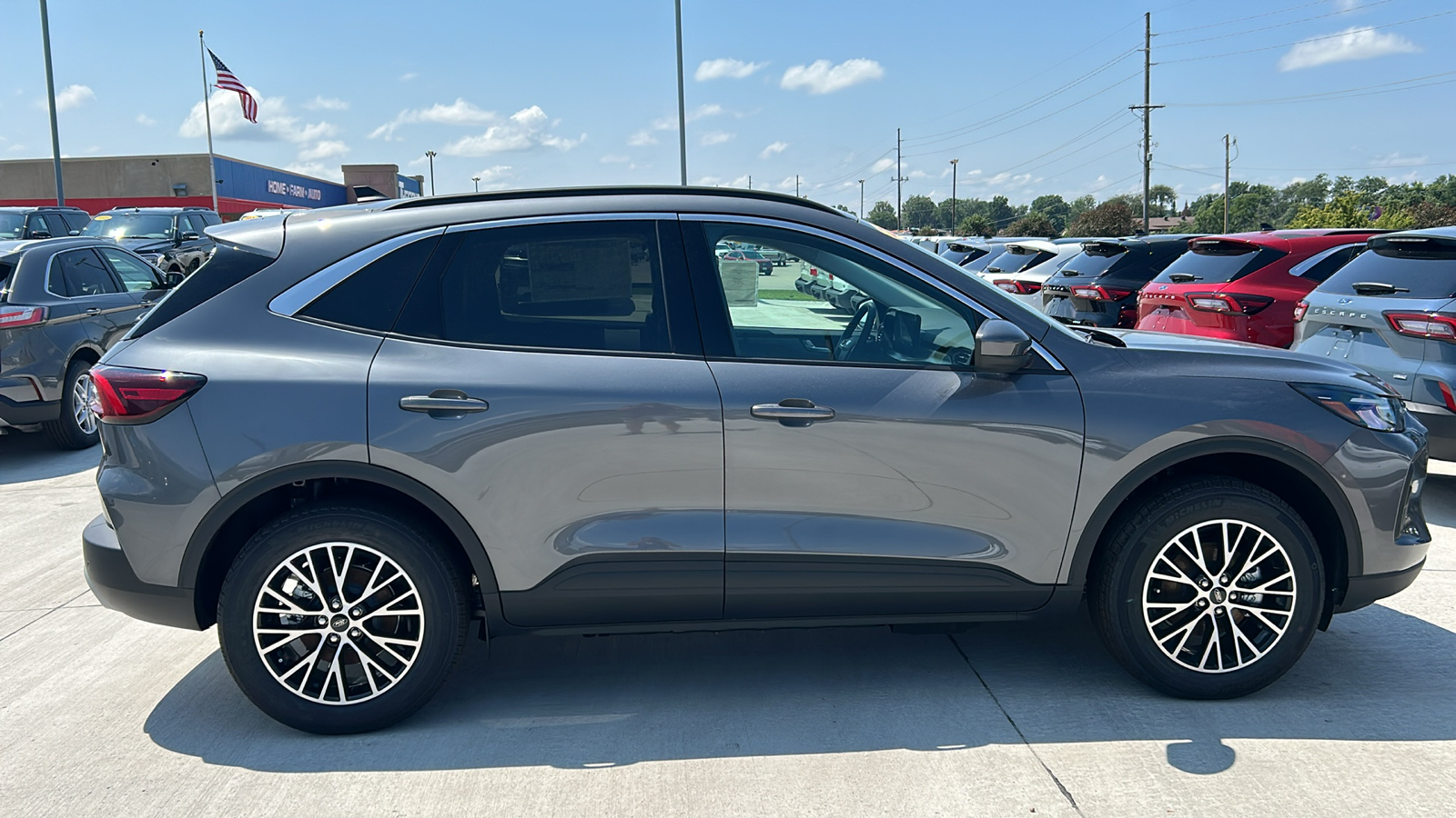 2024 Ford Escape Plug-In Hybrid 2