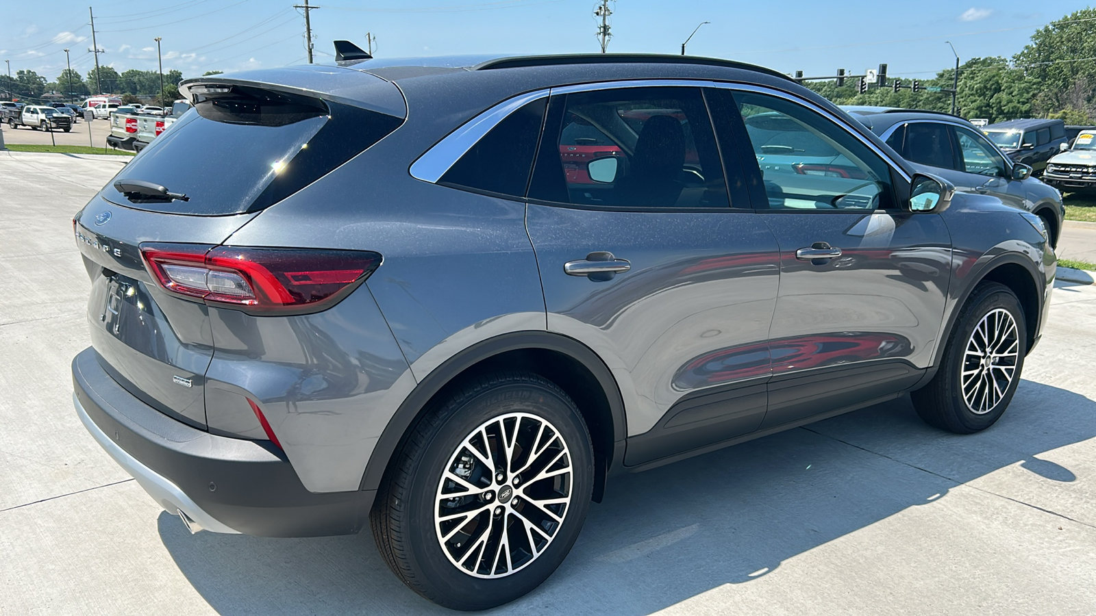 2024 Ford Escape Plug-In Hybrid 3