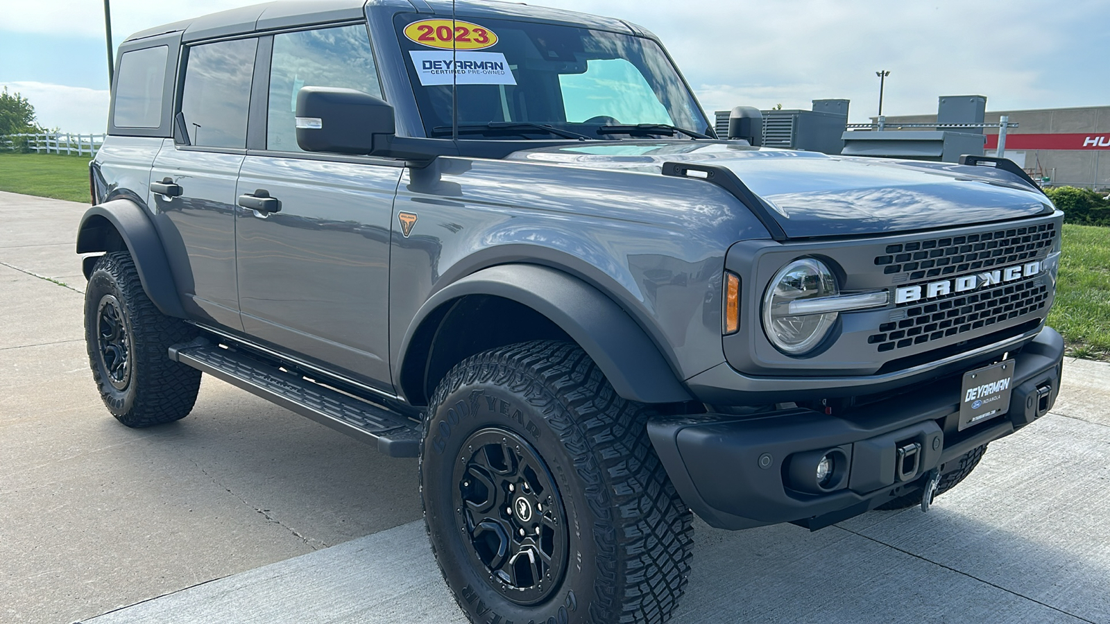 2023 Ford Bronco Badlands 1