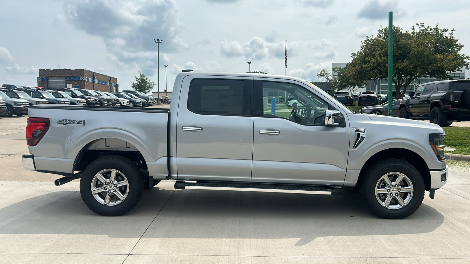 2024 Ford F-150 XLT 2