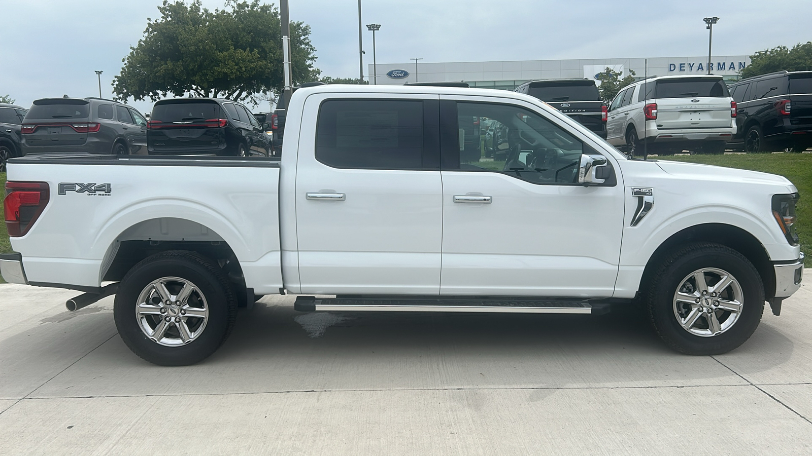 2024 Ford F-150 XLT 2