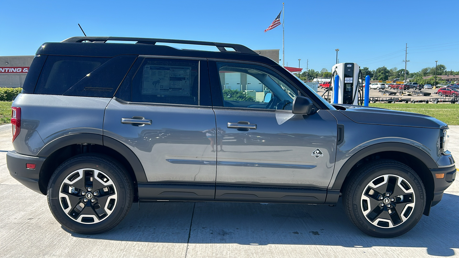 2024 Ford Bronco Sport Outer Banks 2