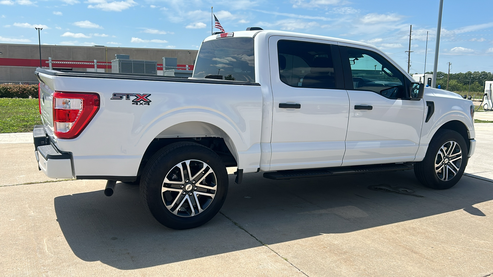 2023 Ford F-150 XL 3