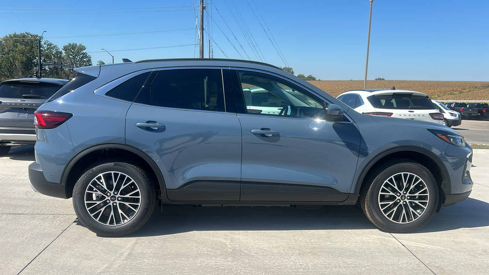 2024 Ford Escape Plug-In Hybrid 2