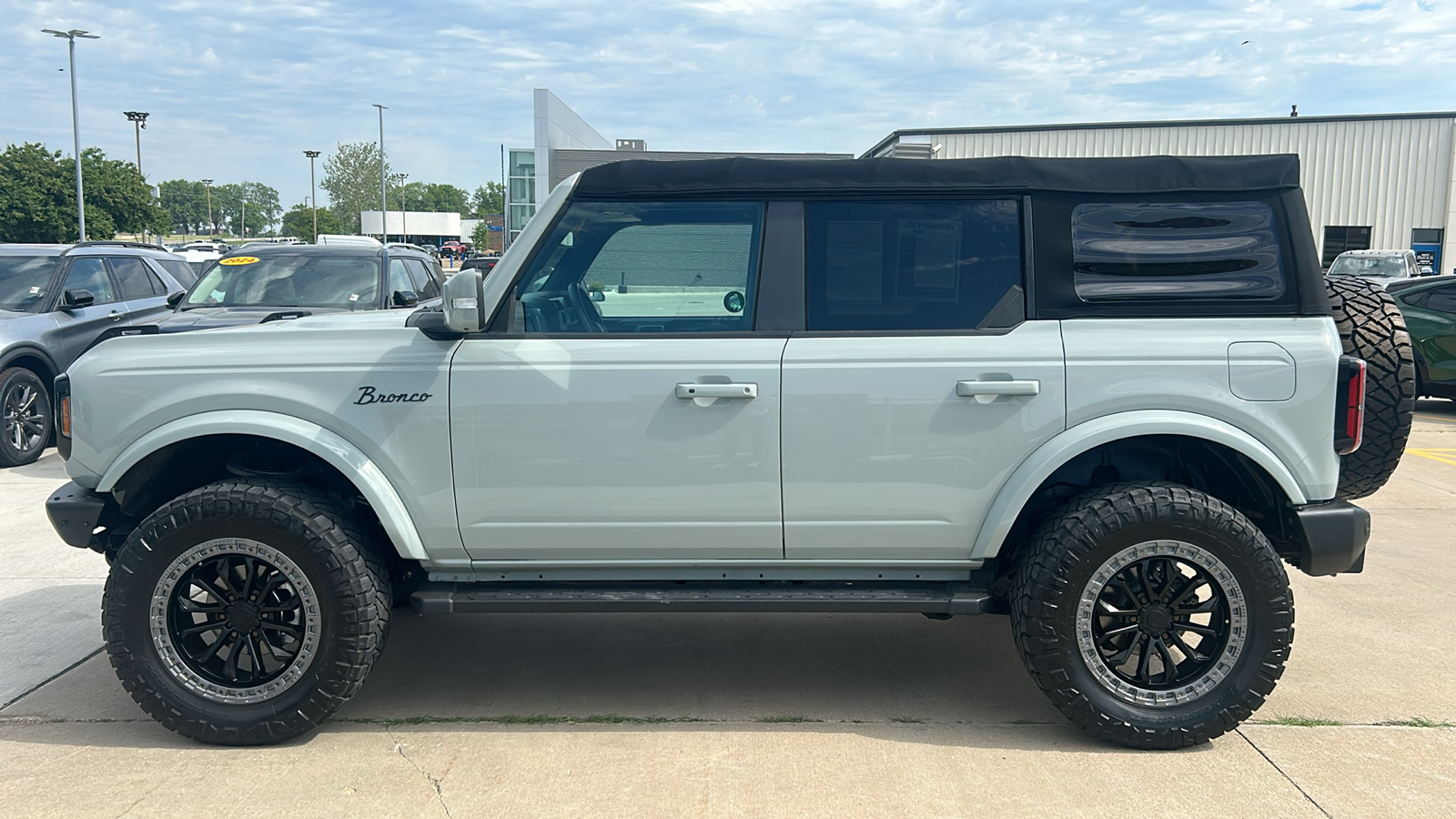 2022 Ford Bronco Outer Banks 6