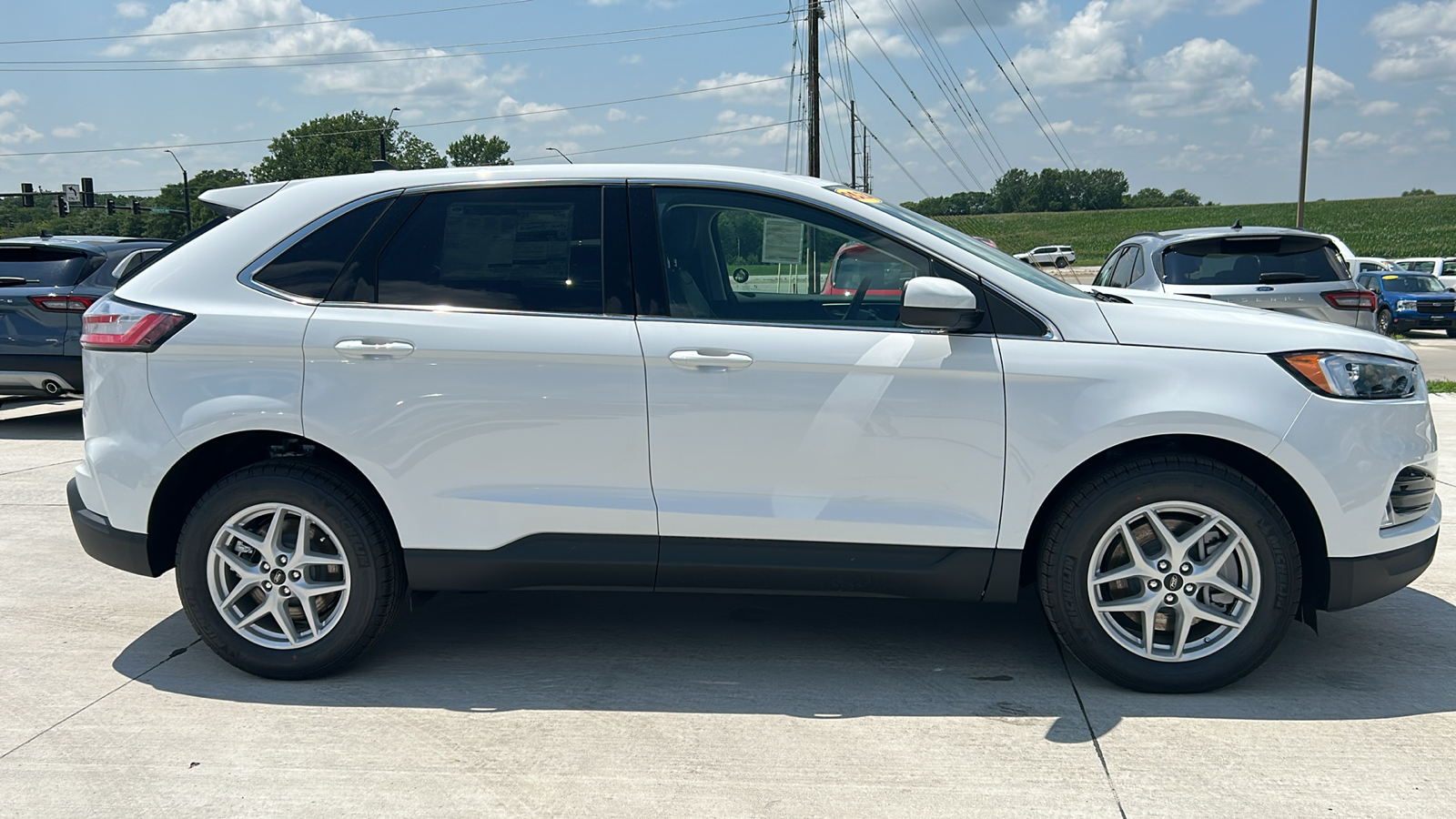 2024 Ford Edge SEL 2