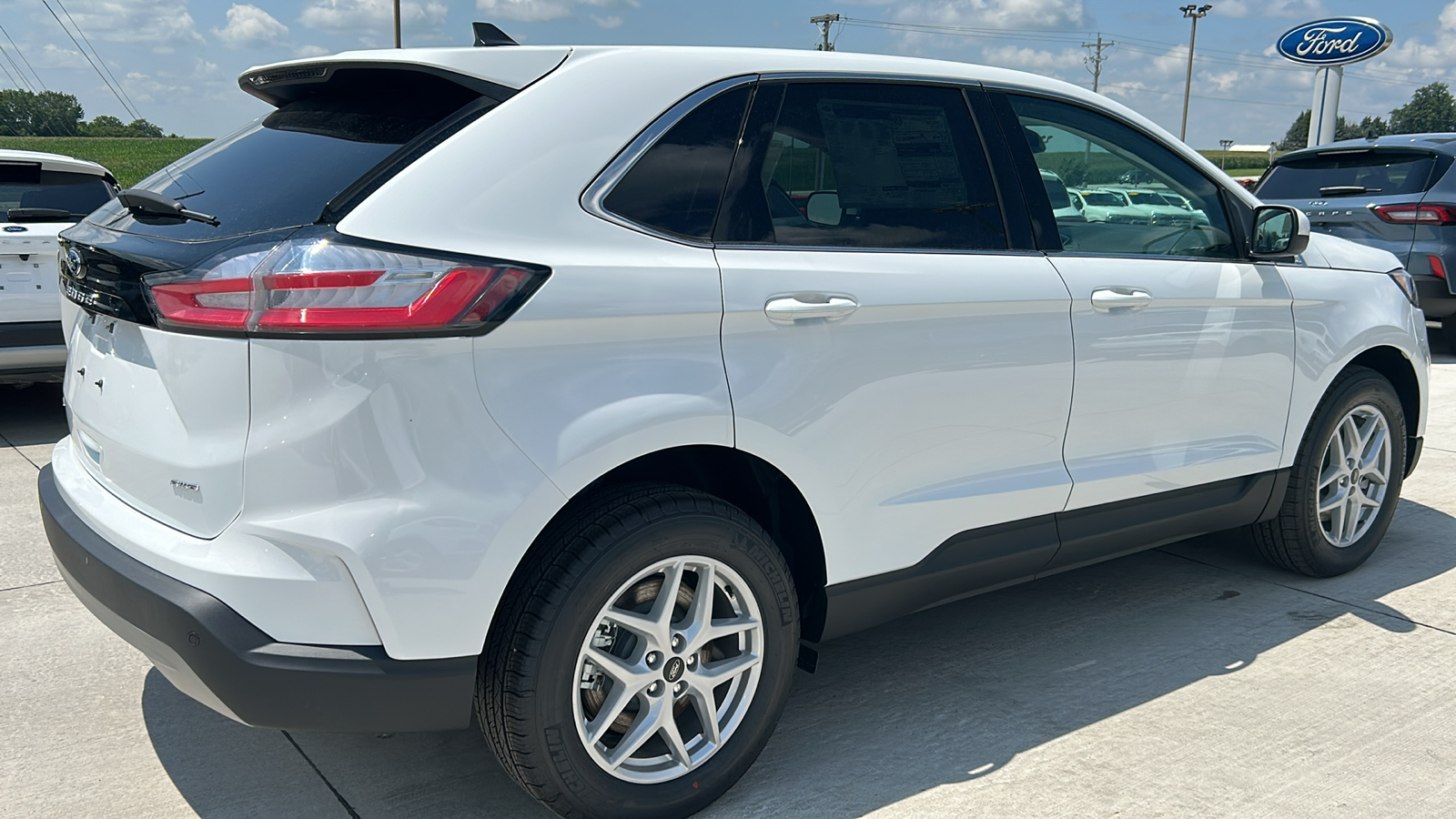 2024 Ford Edge SEL 3