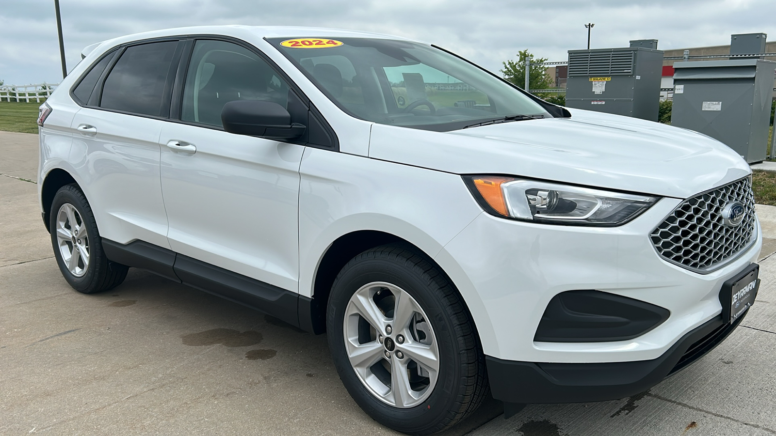 2024 Ford Edge SE 1