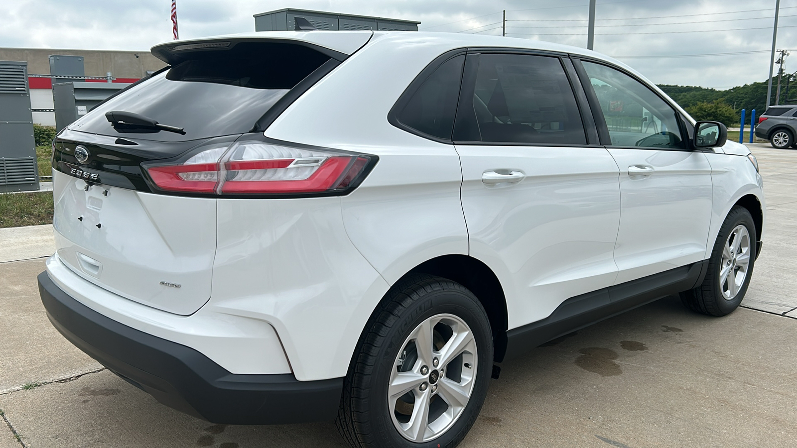 2024 Ford Edge SE 3