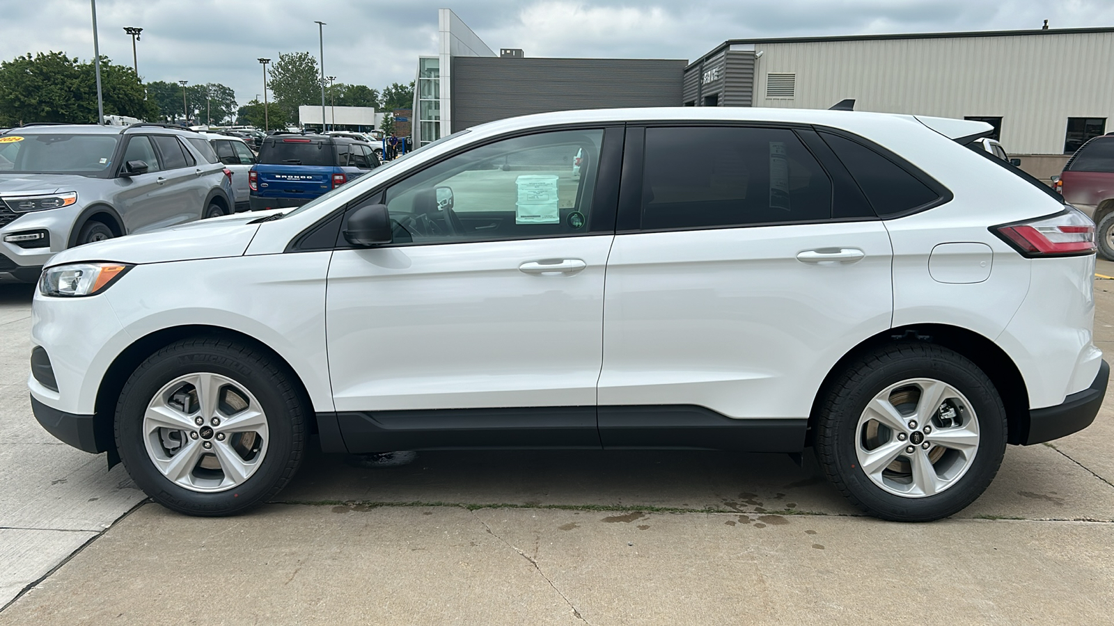 2024 Ford Edge SE 6