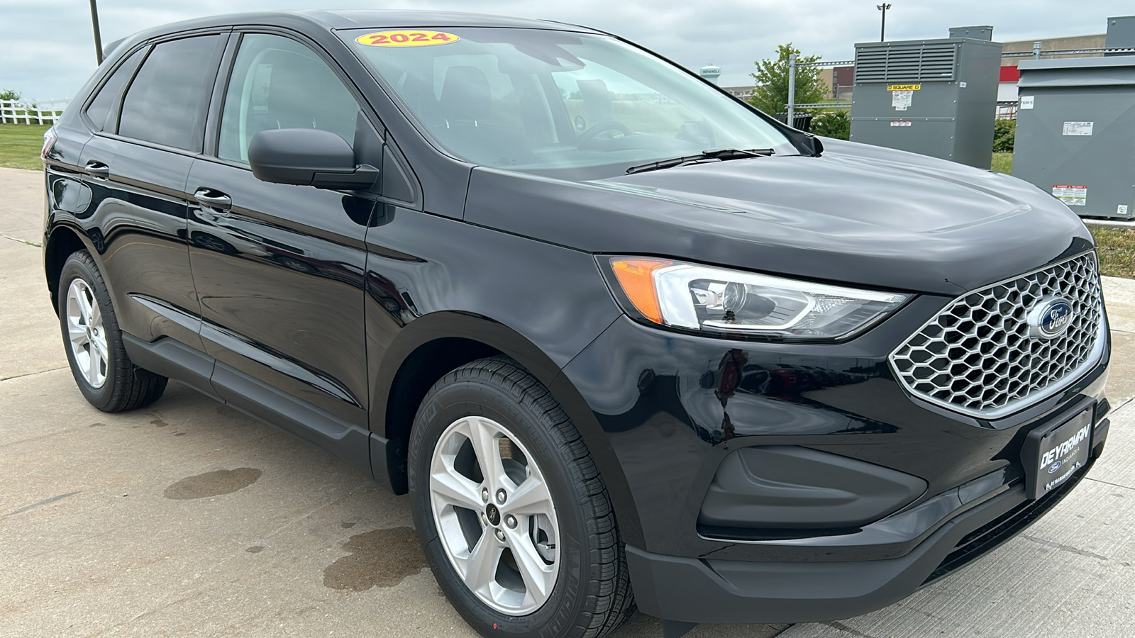 2024 Ford Edge SE 1