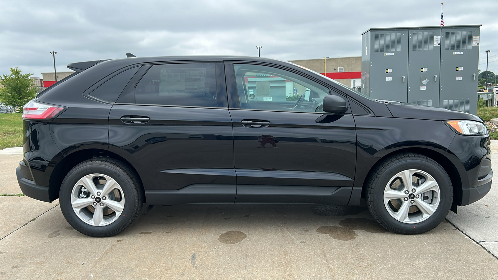 2024 Ford Edge SE 2