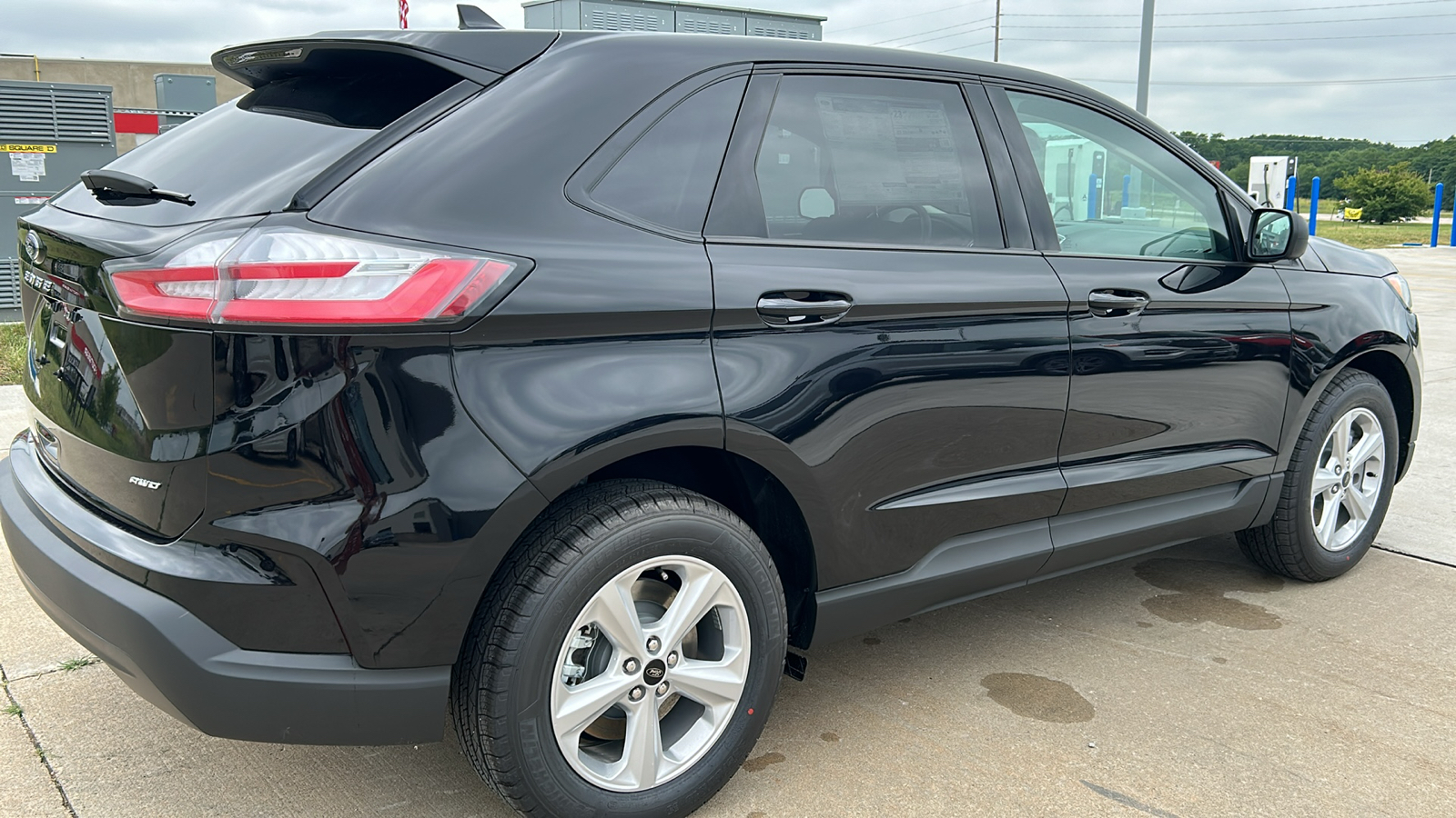 2024 Ford Edge SE 3