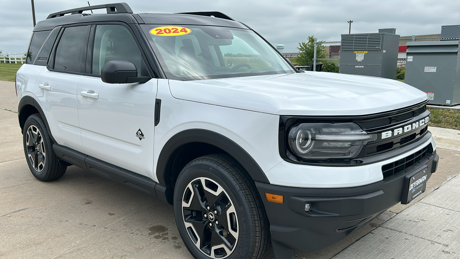 2024 Ford Bronco Sport Outer Banks 1