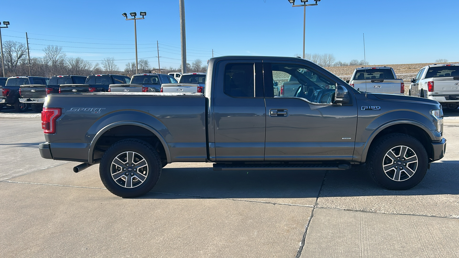 2015 Ford F-150 Lariat 2