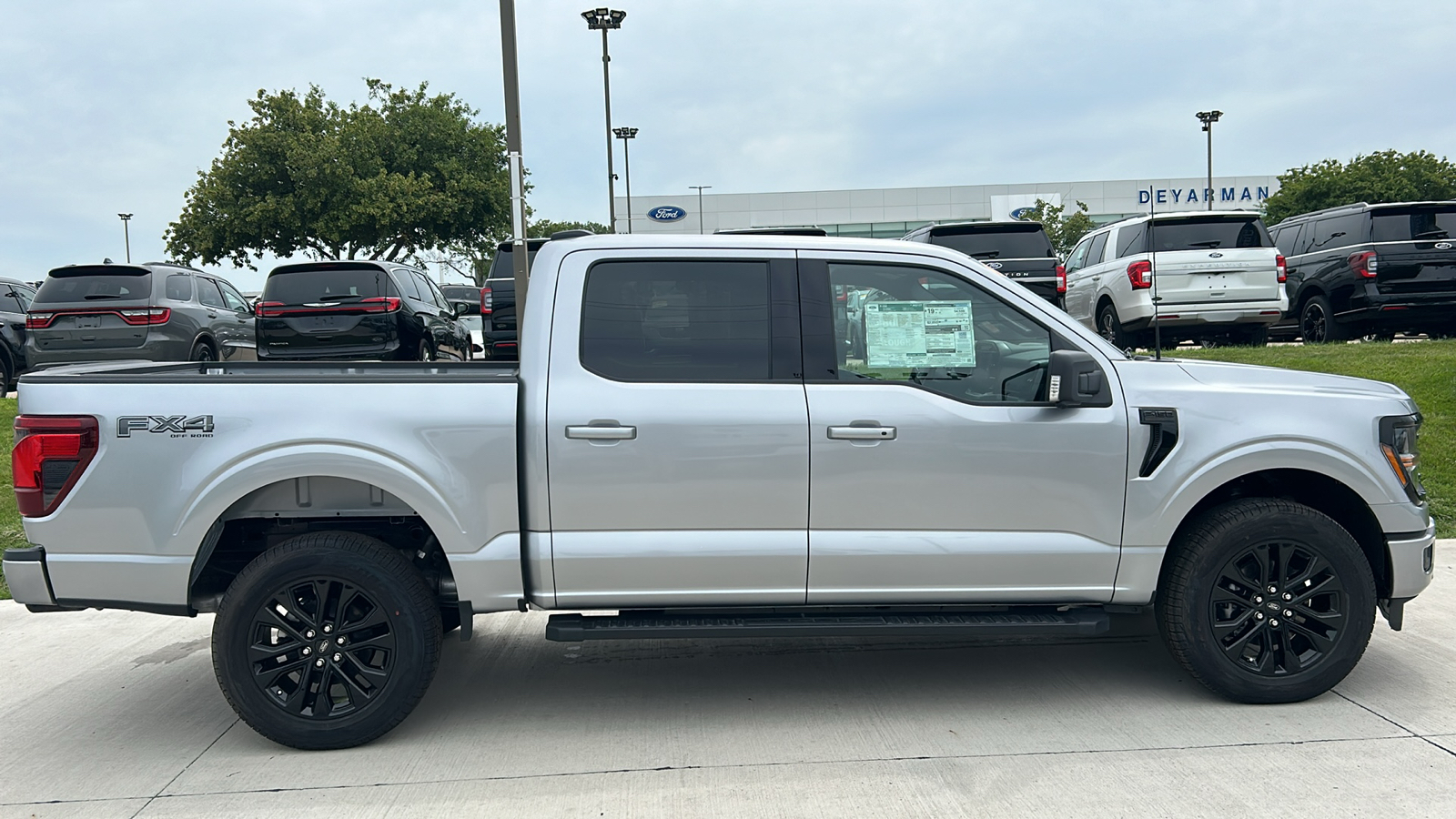 2024 Ford F-150 XLT 2