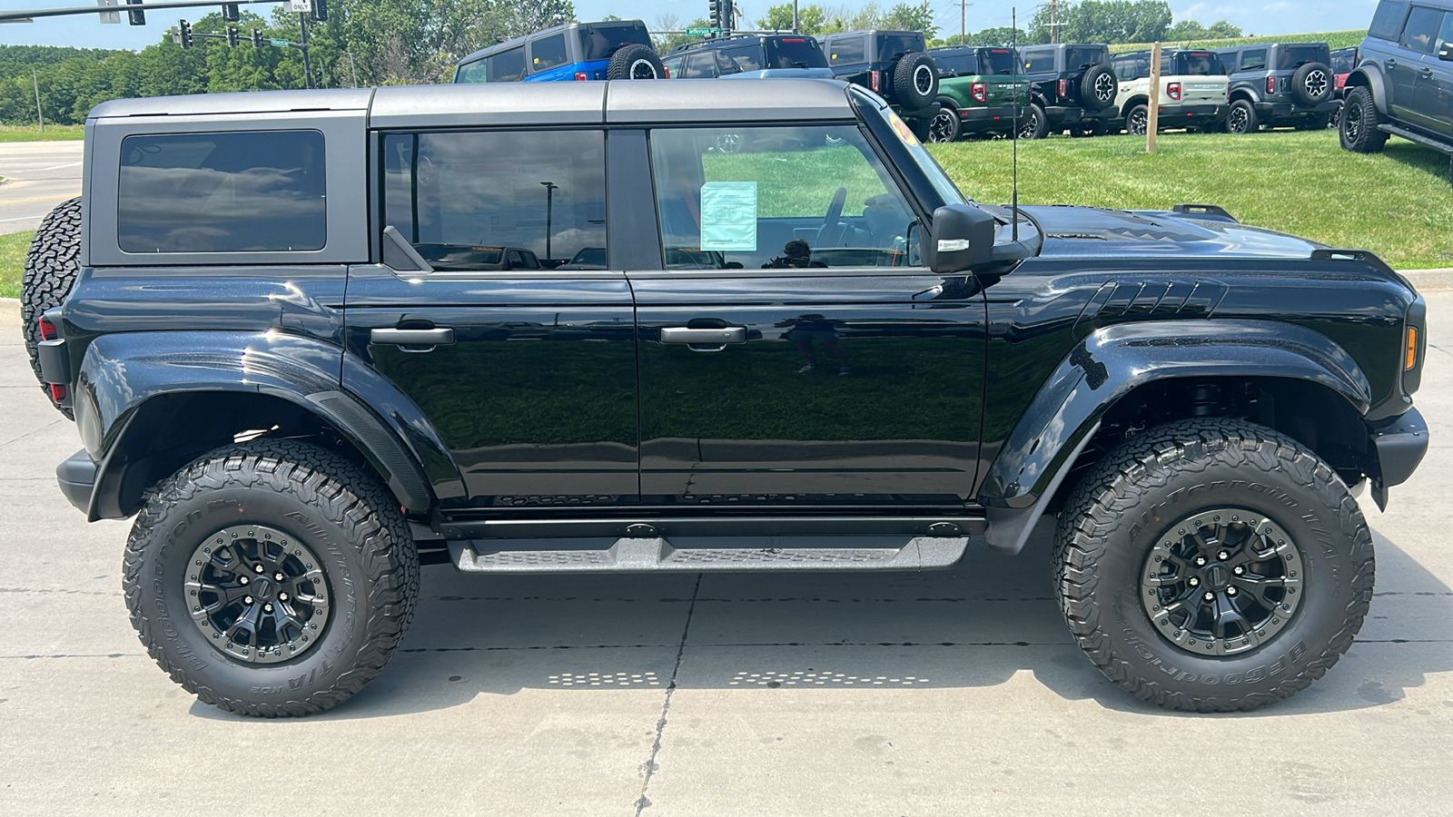 2024 Ford Bronco Raptor 2