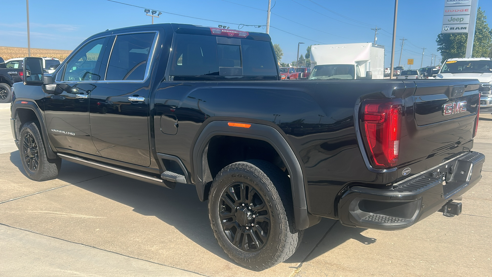 2023 GMC Sierra 2500HD Denali 5