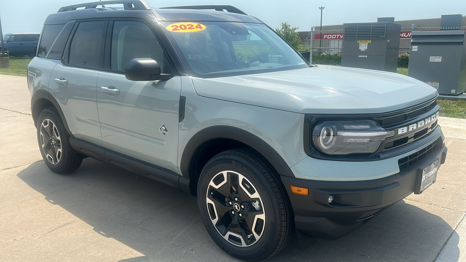 2024 Ford Bronco Sport Outer Banks 1