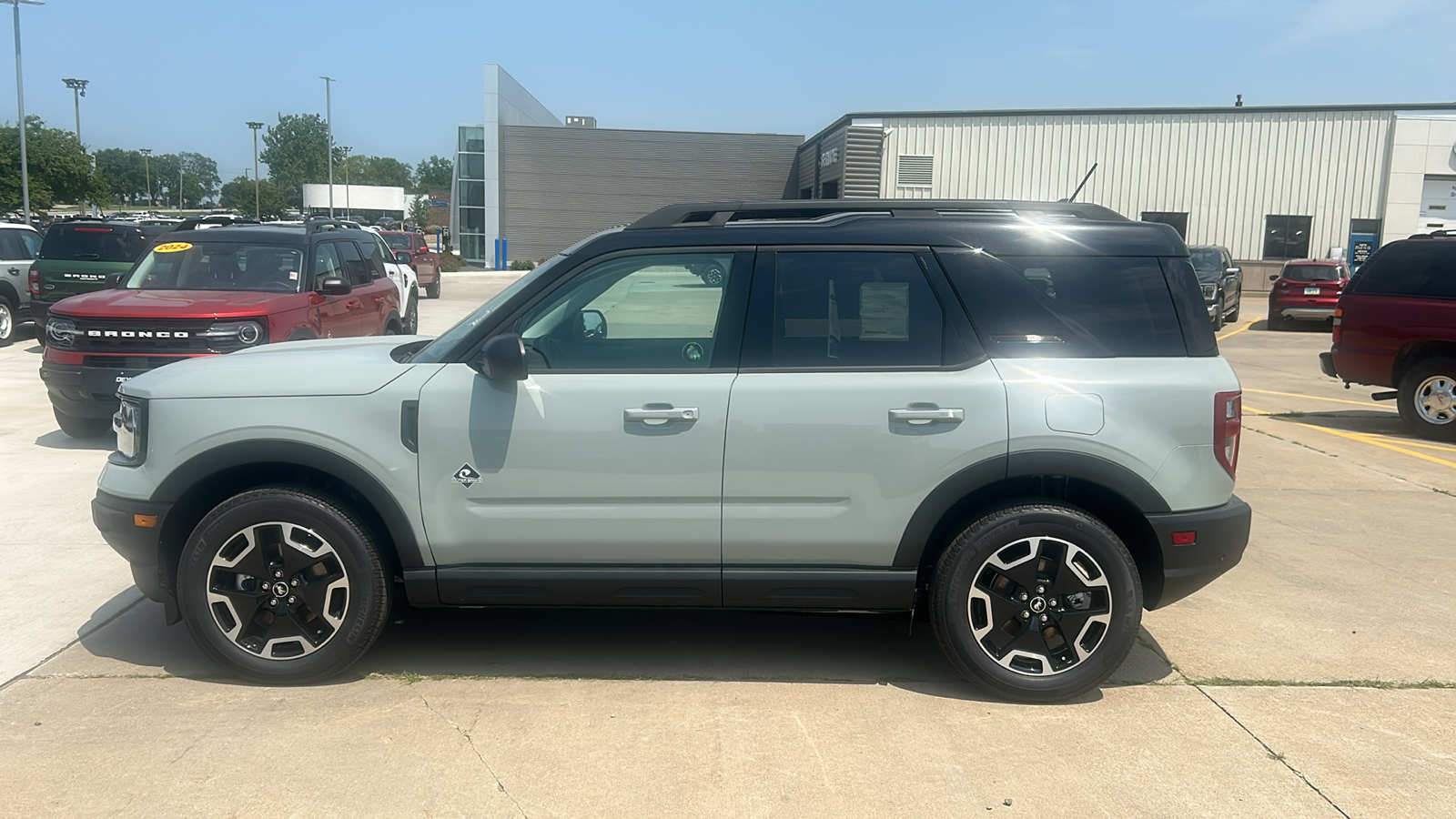 2024 Ford Bronco Sport Outer Banks 6