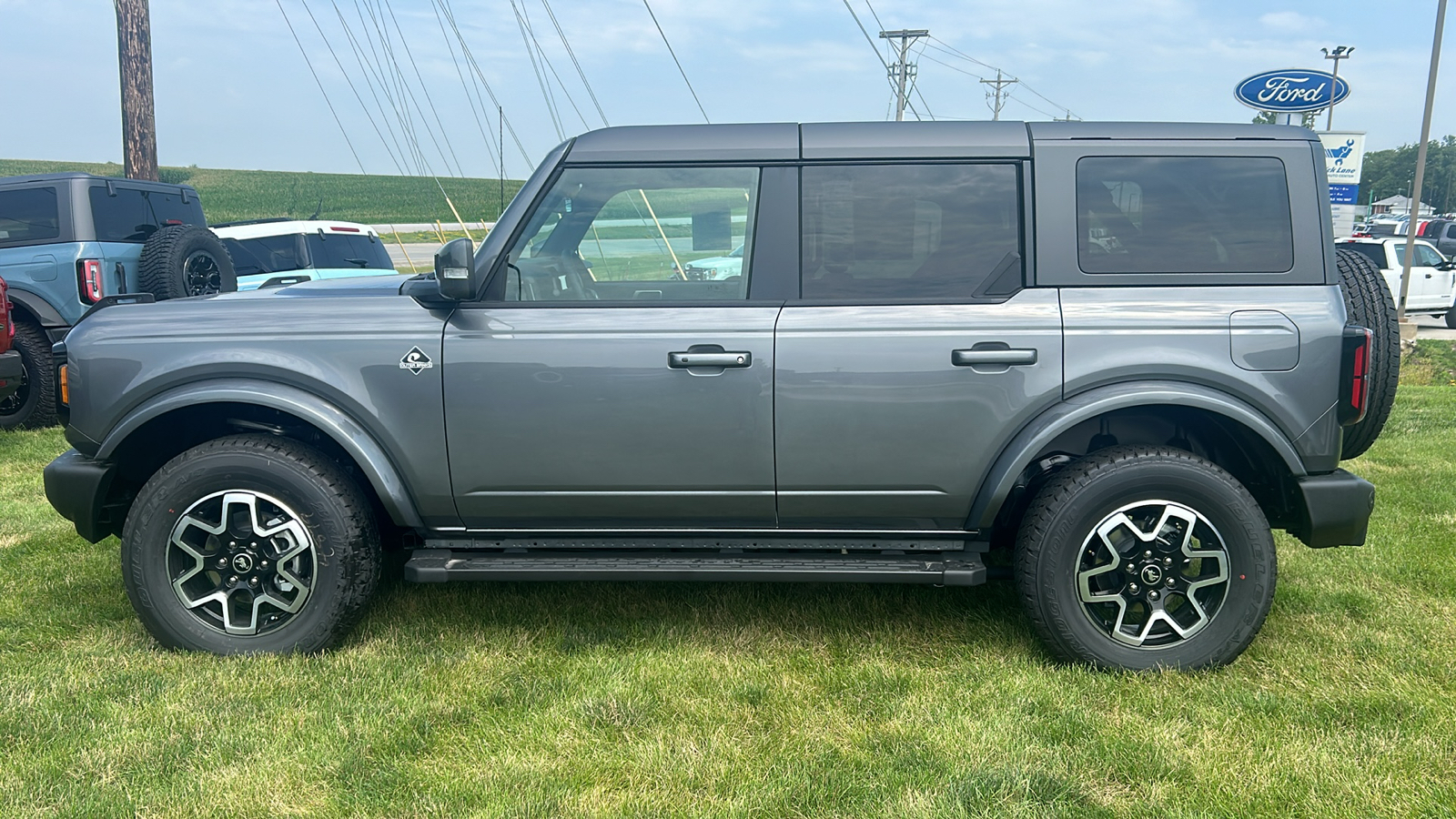 2024 Ford Bronco Outer Banks 6