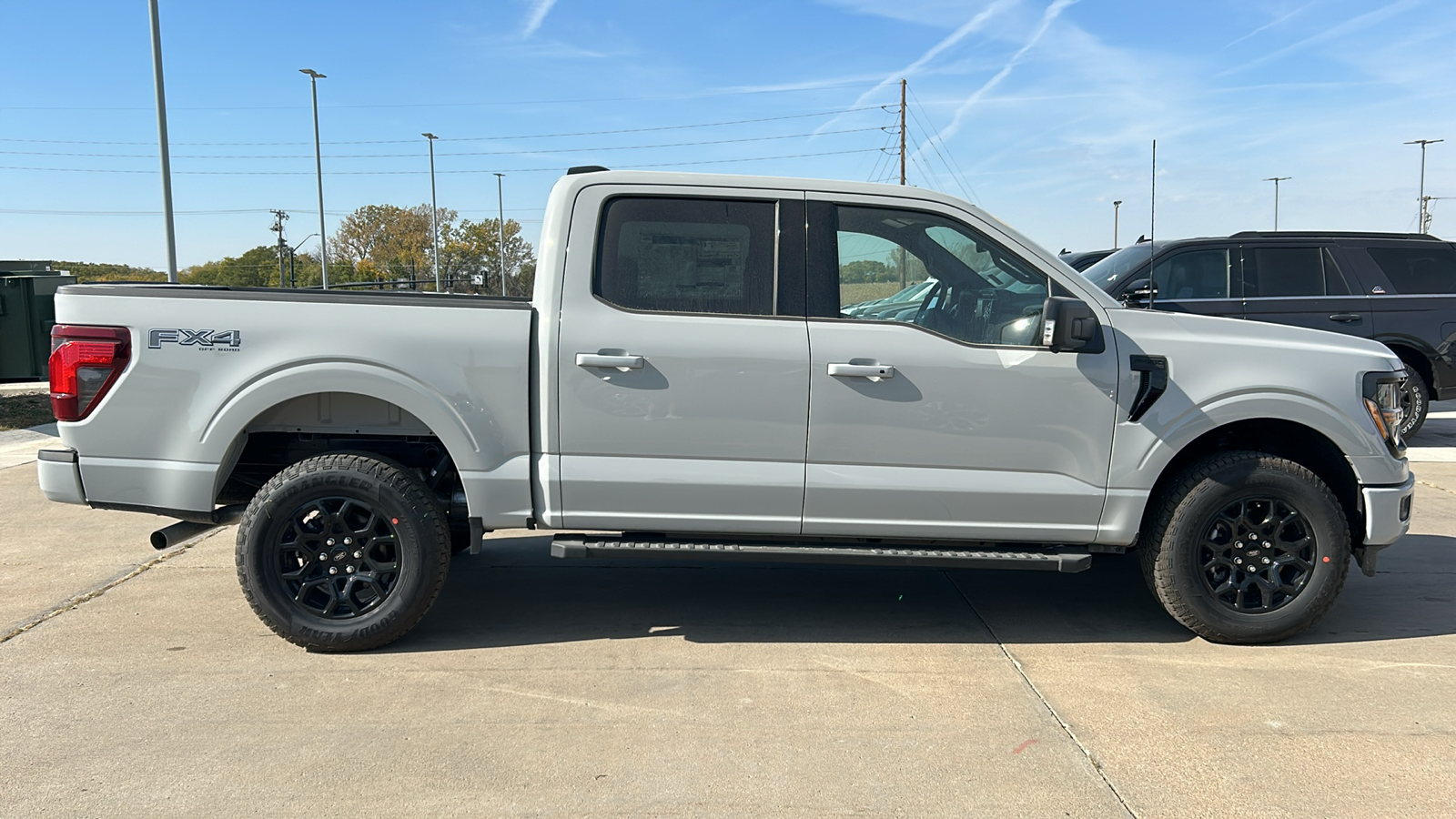 2024 Ford F-150 XLT 2