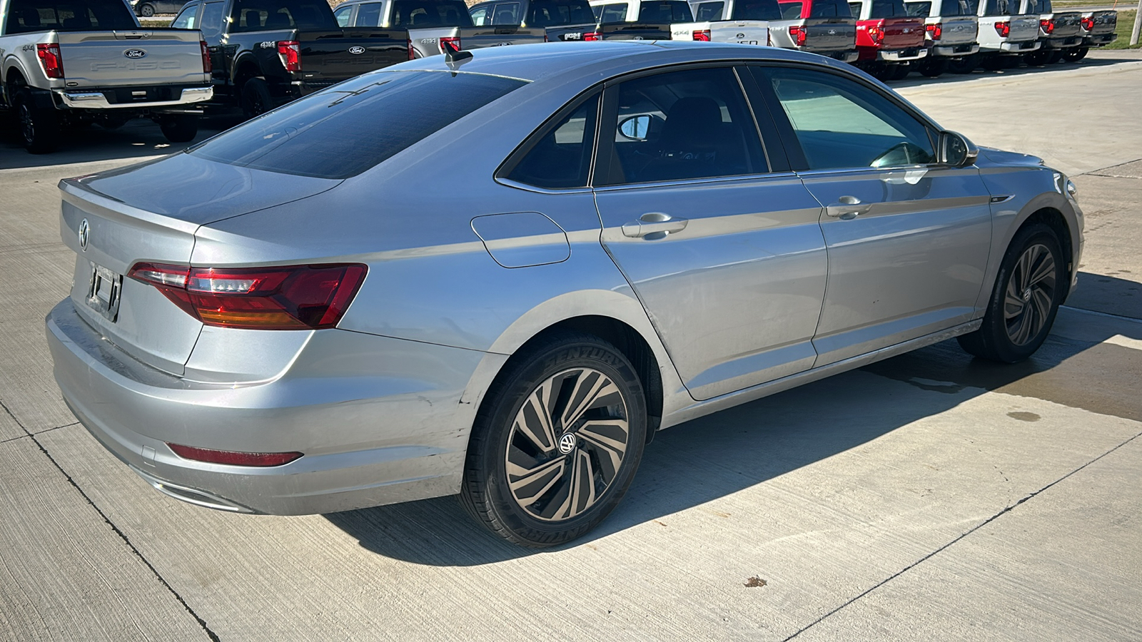 2019 Volkswagen Jetta SEL Premium 3