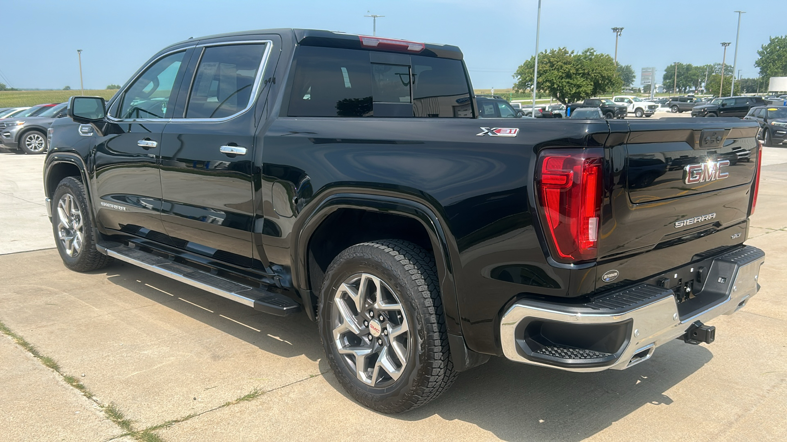 2024 GMC Sierra 1500 SLT 5