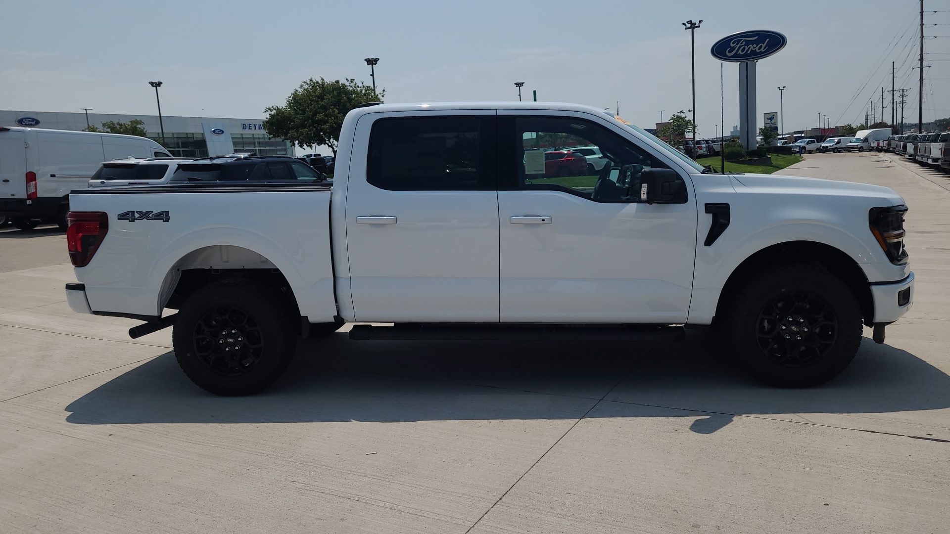 2024 Ford F-150 XLT 2