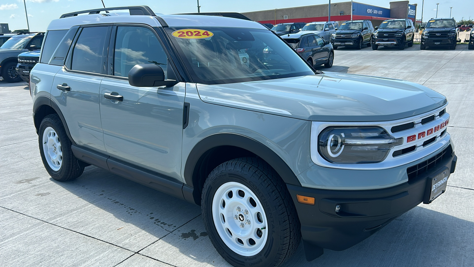 2024 Ford Bronco Sport Heritage 1