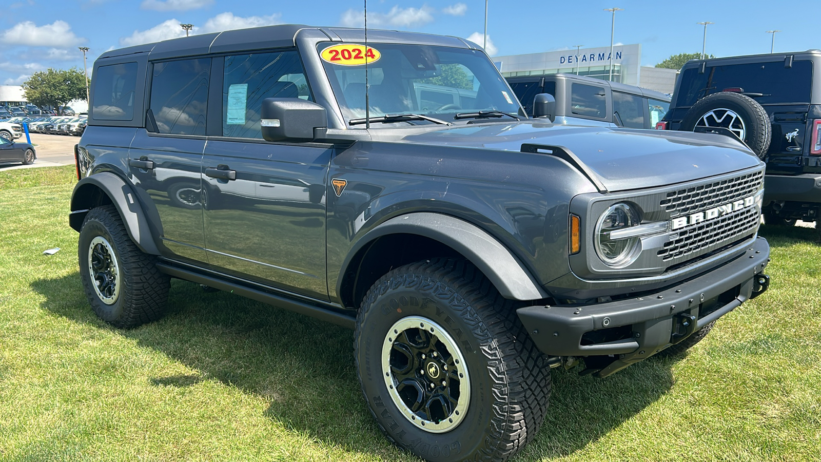 2024 Ford Bronco Badlands 1