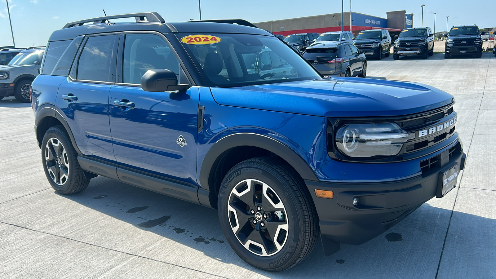 2024 Ford Bronco Sport Outer Banks 1